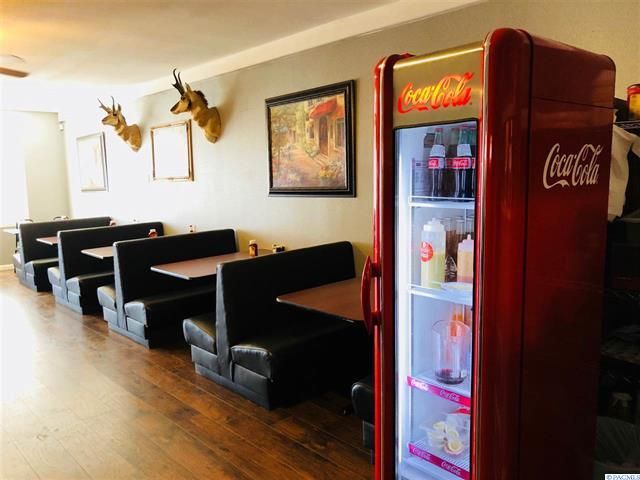 116 Division St, Grandview, WA 98930